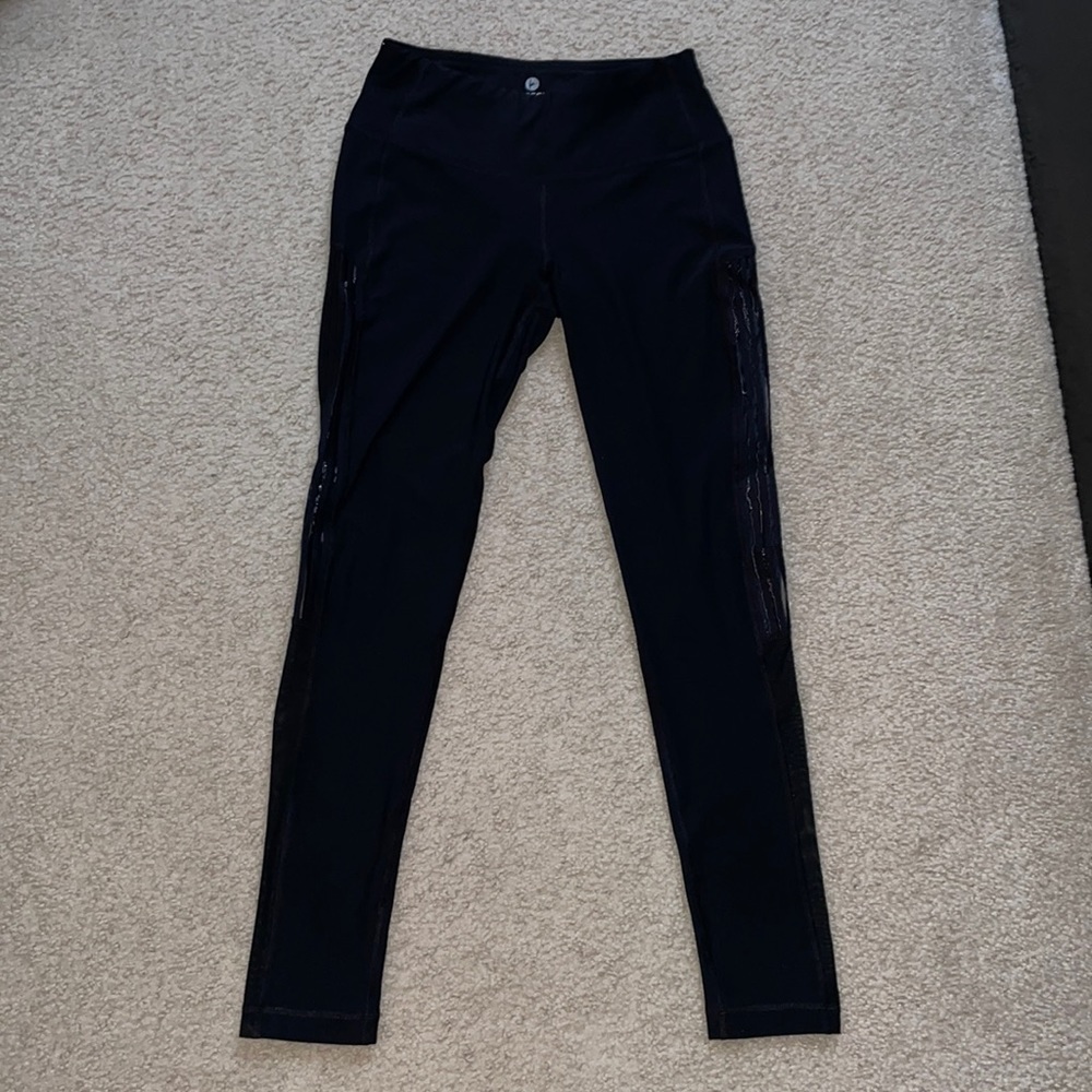 Black with mesh side 90° by reflex leggings